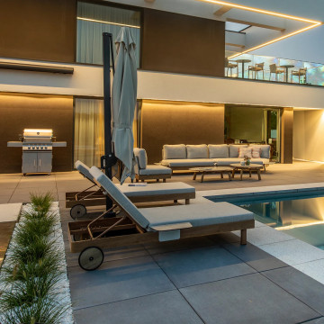 Шезлонг LOUNGE