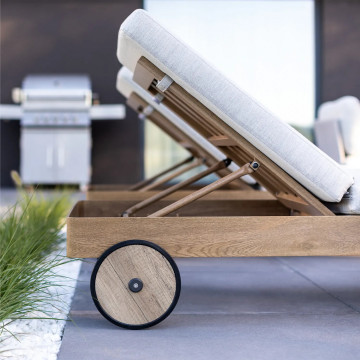 Шезлонг LOUNGE